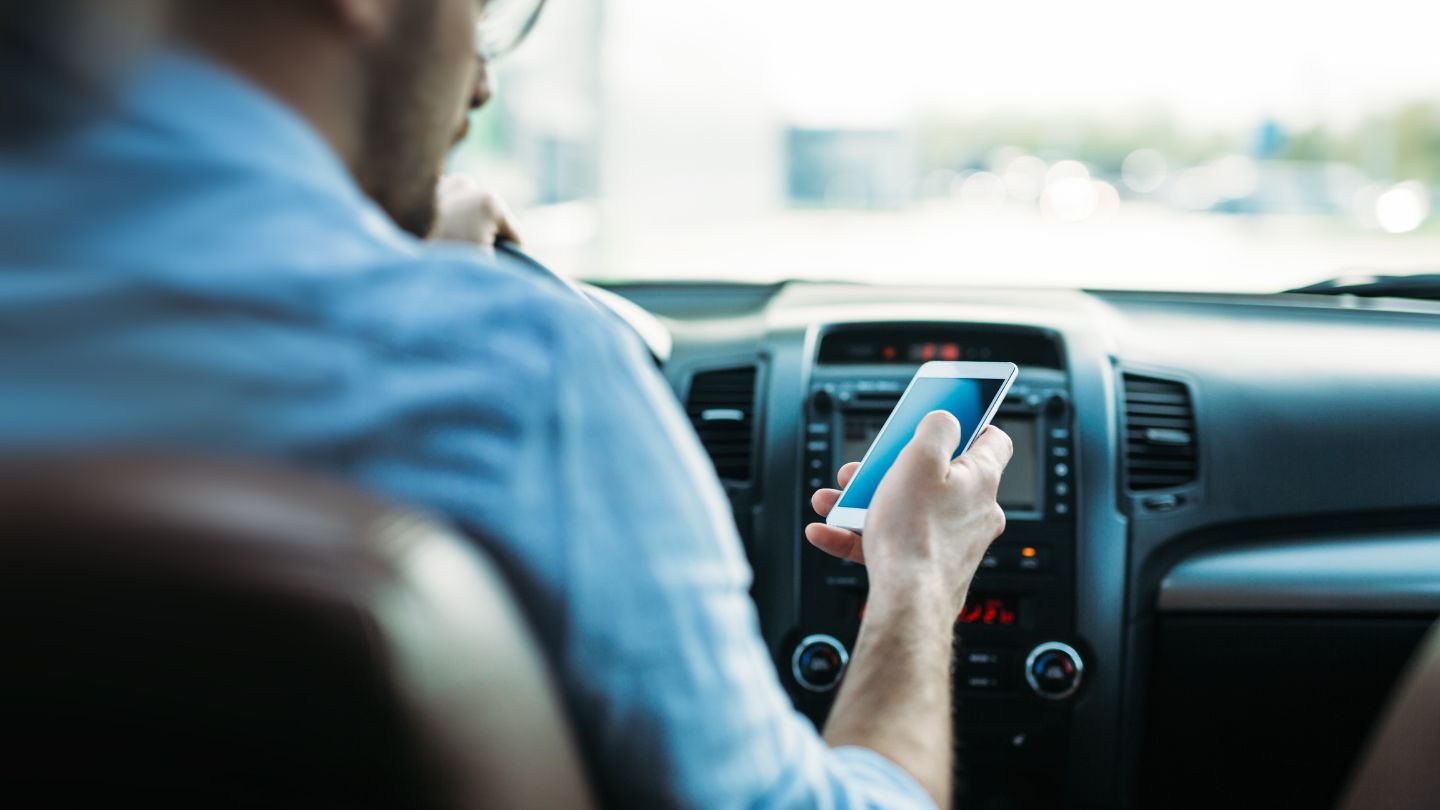 Common Types of Distractions Behind the Wheel
