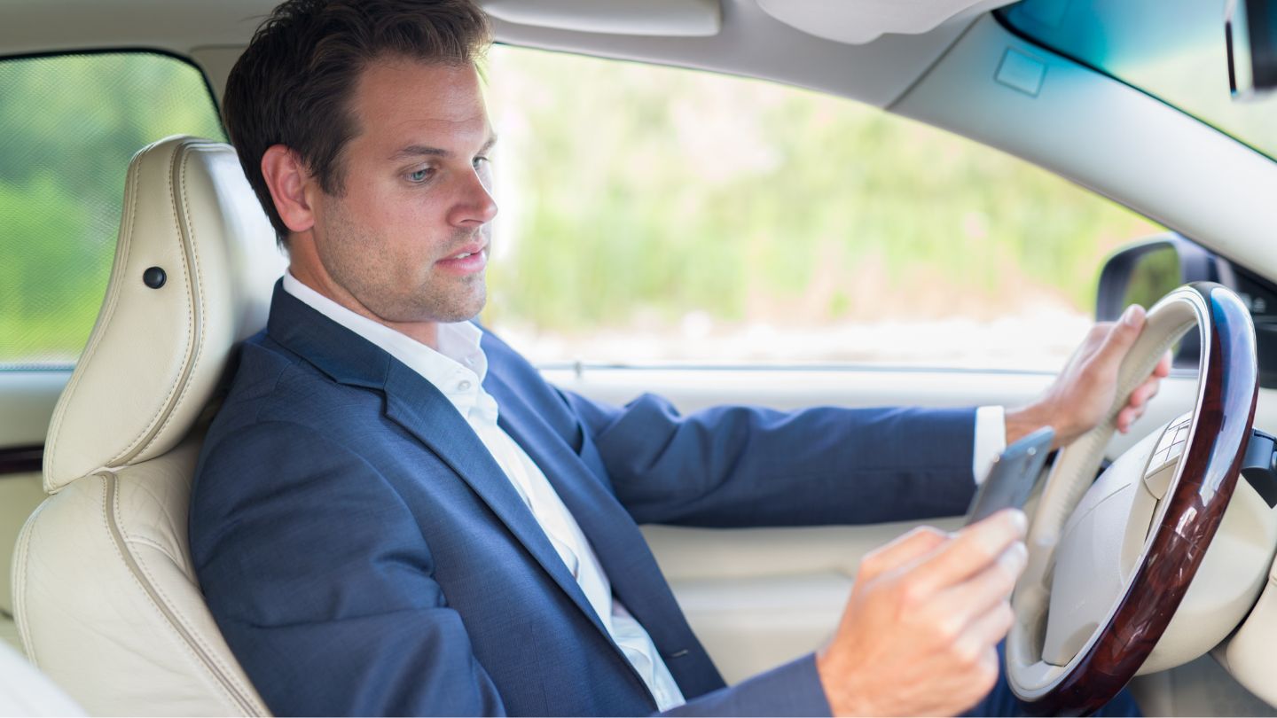 Navigating Texas Cell Phone Usage Laws While Driving